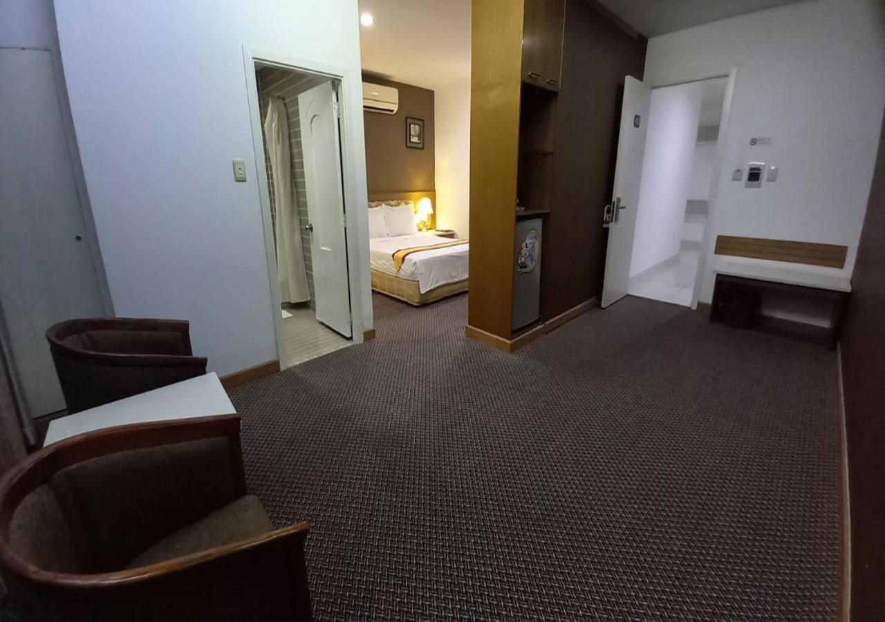 Khai Hoan Apartment Hotel Хошимин Экстерьер фото